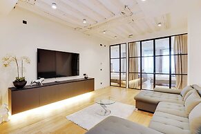 Stunning Apartment - 4br/8p - Mail