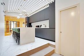 Stunning Apartment - 4br/8p - Mail