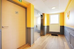 Elegant Apartment With Terrace - 1br/4p- Vanves