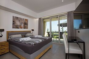 Villa Rita Pool & Spa