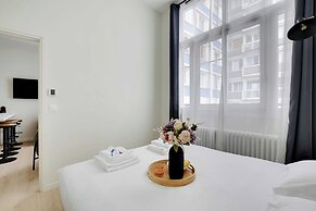Modern Apartment - 2br/6p - Eiffel Tower