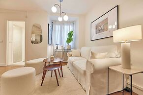 Classy Apartment - Eiffel Tower
