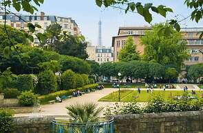 Classy Apartment - Eiffel Tower