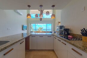 Ocean plaza by Zamá Homes