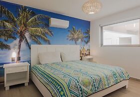 Ocean plaza by Zamá Homes