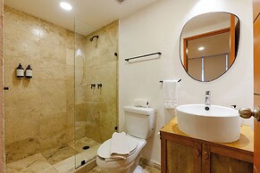 Ocean plaza by Zamá Homes