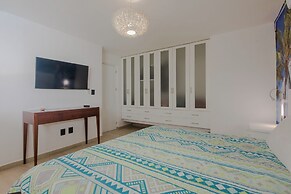 Ocean plaza by Zamá Homes
