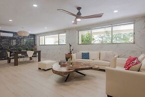 Ocean plaza by Zamá Homes