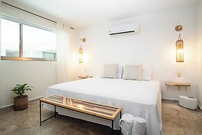 Ocean plaza by Zamá Homes