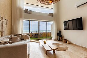 Ocean plaza by Zamá Homes