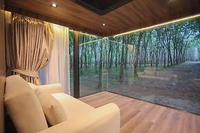 Timber Society Boutique Hideaway