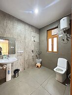 Heaven Inn Manali