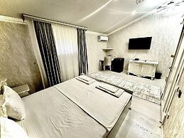 Almir Hotel