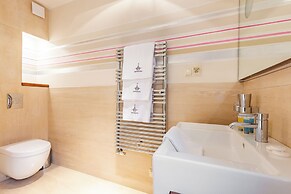 Imperial Apartments - Atlantic Premium