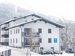 Lovely Apartment With Shared Pool