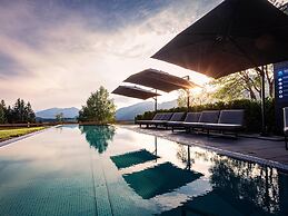 Lovely Apartment With Shared Pool