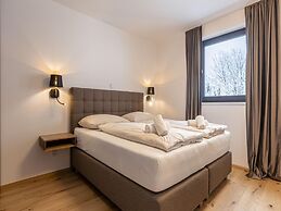 Nice Apartment With Shared Pool
