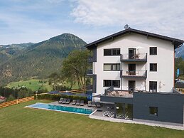 Nice Apartment With Shared Pool