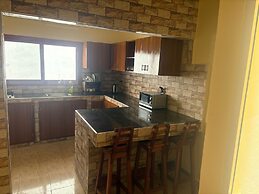 Apartment Sleeps 6 With Free Parking