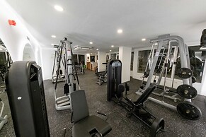 Diplomat Suites