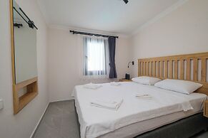 Diplomat Suites