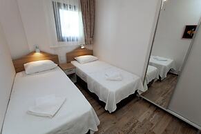 Diplomat Suites