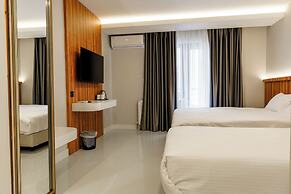 Joyful Hotel By Gnl