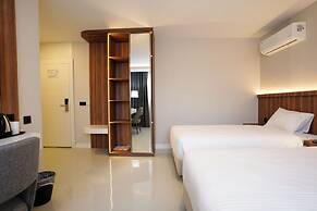 Joyful Hotel By Gnl