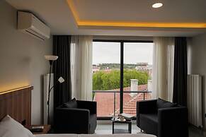 Joyful Hotel By Gnl