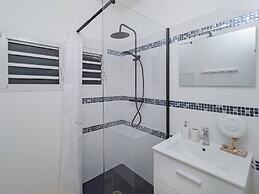 Crystal Beach Suite