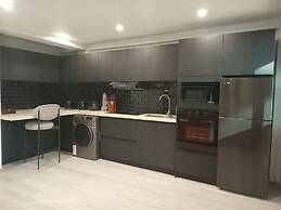 Hibiscus Suites And Residences
