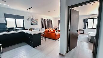 Hibiscus Suites And Residences