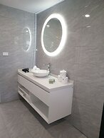 Hibiscus Suites And Residences