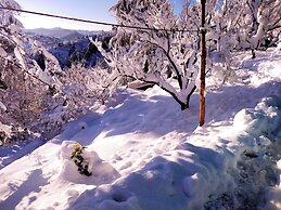 Way Wood Wind Lodge