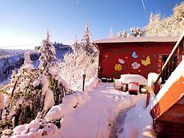 Way Wood Wind Lodge