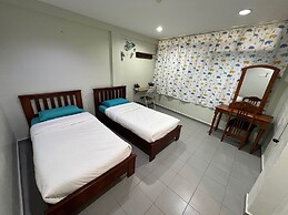 M STRAITS HOTEL