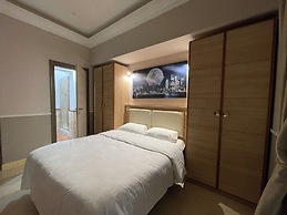 Love Spqr Suite