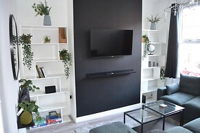 Modern Home Close to City Centre