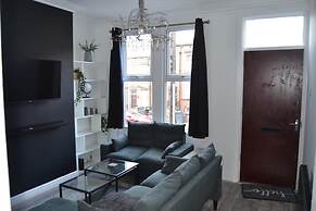 Modern Home Close to City Centre
