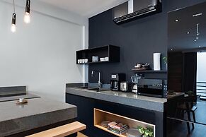 Leaf Boutique Condos