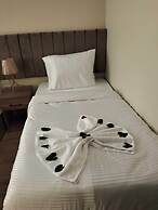 Night Pyramids Inn
