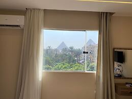 Night Pyramids Inn