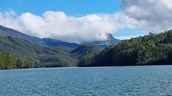 Hillsidecreek Homestay