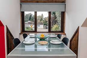 Redwood Retreat - From 110 Per Night