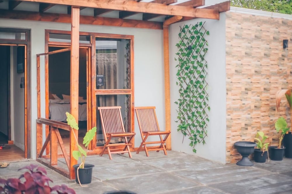 Himeyn Beach Inn Ocho Homes