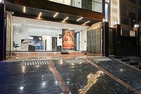 Suite Grand Plaza Noida