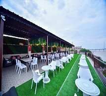 Hotel Aviral Ganga