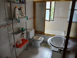 Room-private Double Room in Toledo