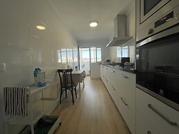 Cd-2063 Three Bedroom With Roof Terrace