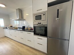 Cd-2063 Three Bedroom With Roof Terrace